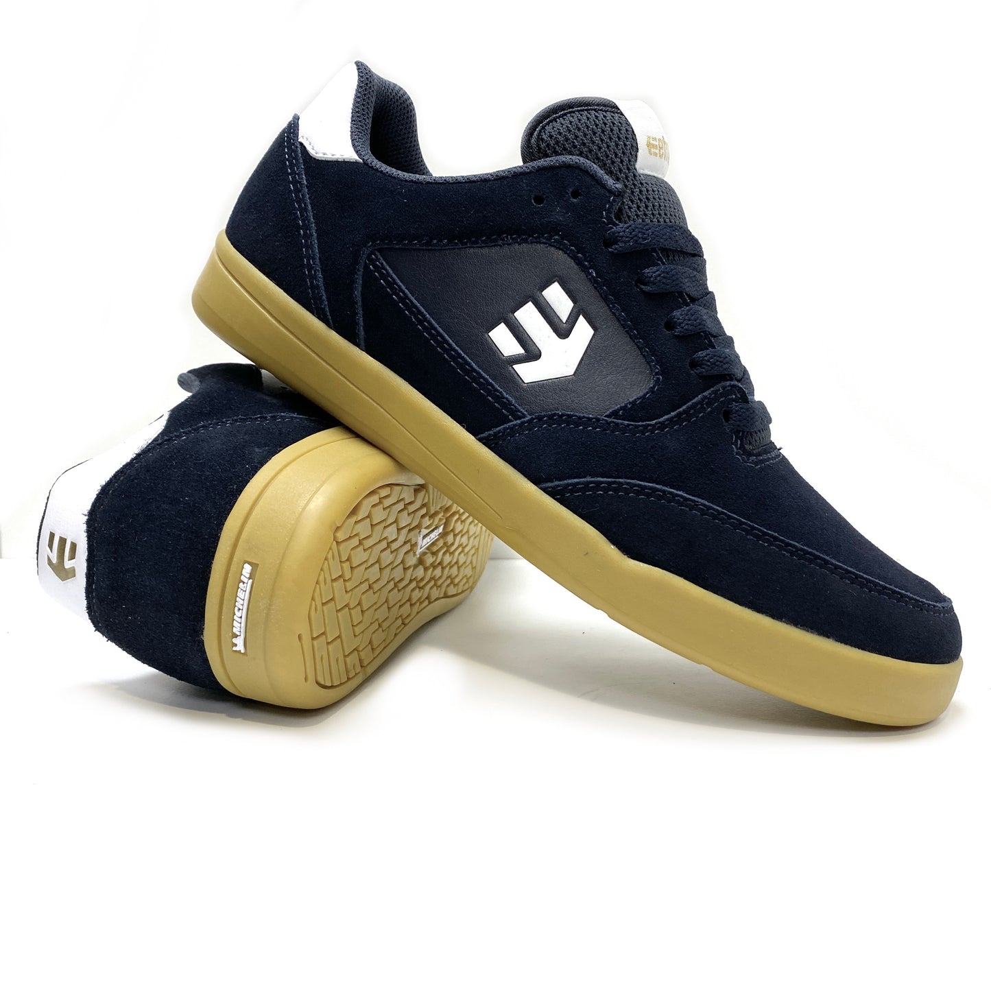 ETNIES VEER NAVY GUM WHITE TRAINERS (UK 12)