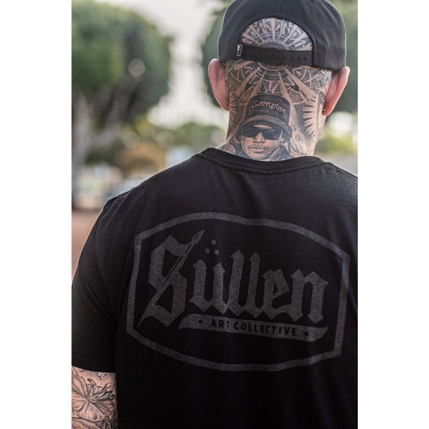 SULLEN CLOTHING LINCOLN BLACK BLACK PREMIUM T-SHIRT