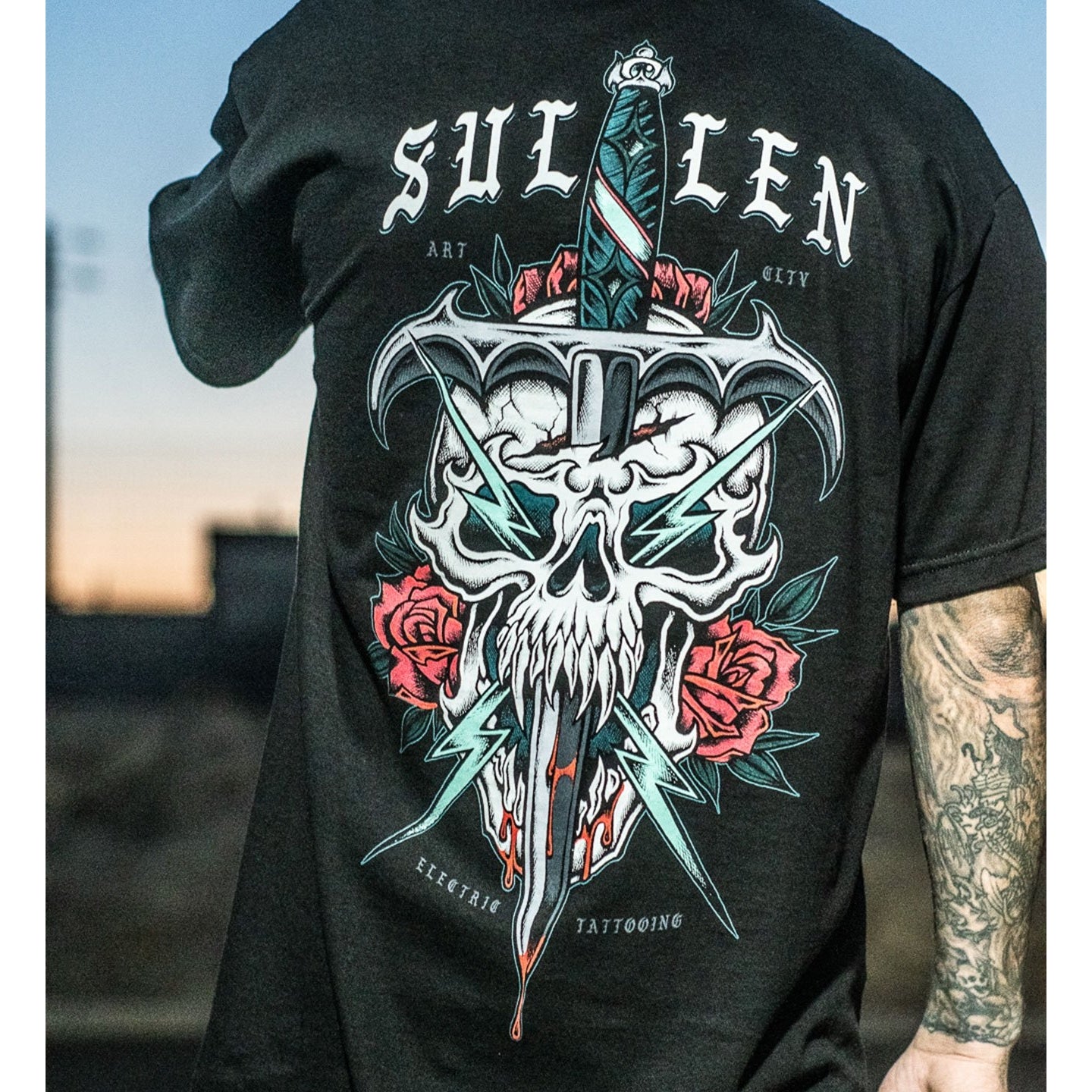 SULLEN CLOTHING ZAP DAGGER STANDARD T-SHIRT(M)